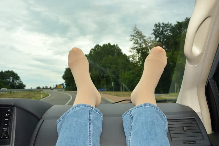 treatment tips for travel healthy veins3 768x512